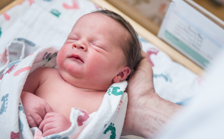 newborn born at Maple Grove Hospital